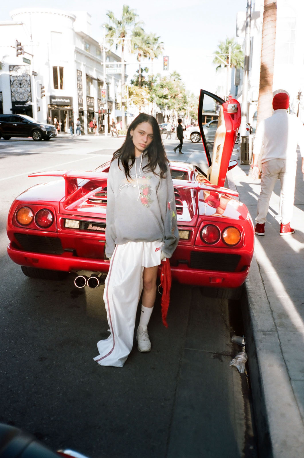 001 - PERFORMANCE IN BEVERLY HILLS