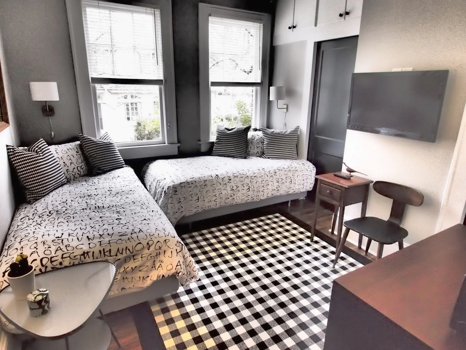 interiors queens.JPG