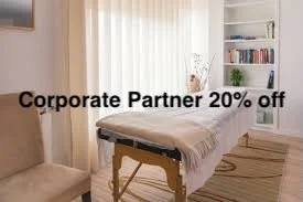 massage table.jpeg (Copy)