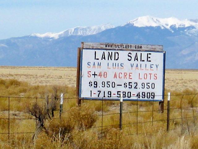 Costilla land sign.jpg