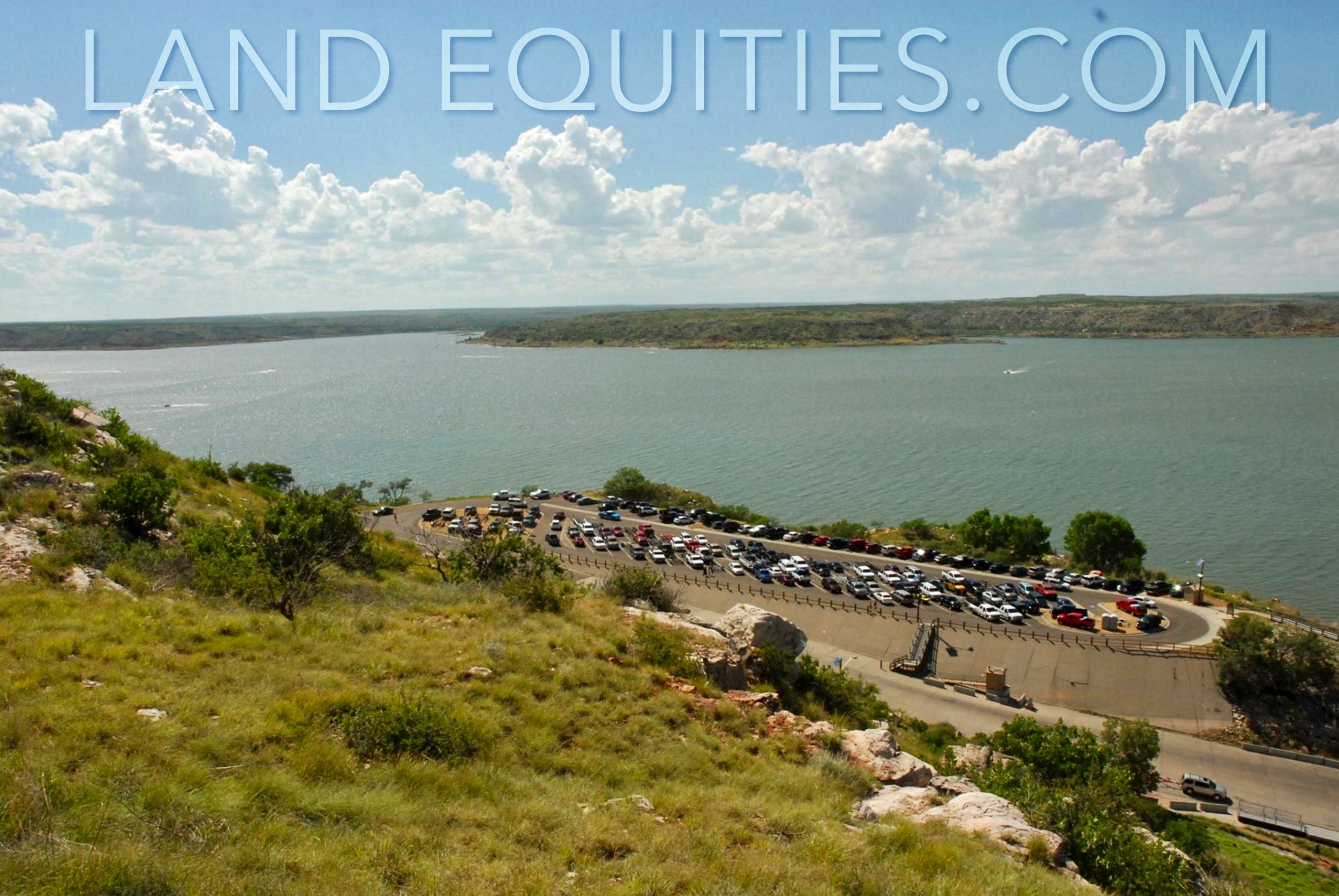LAND EQUITIES — NICE 1 ACRE LOT NEAR LAKE MEREDITH, GRIFFIN LN. FRITCH