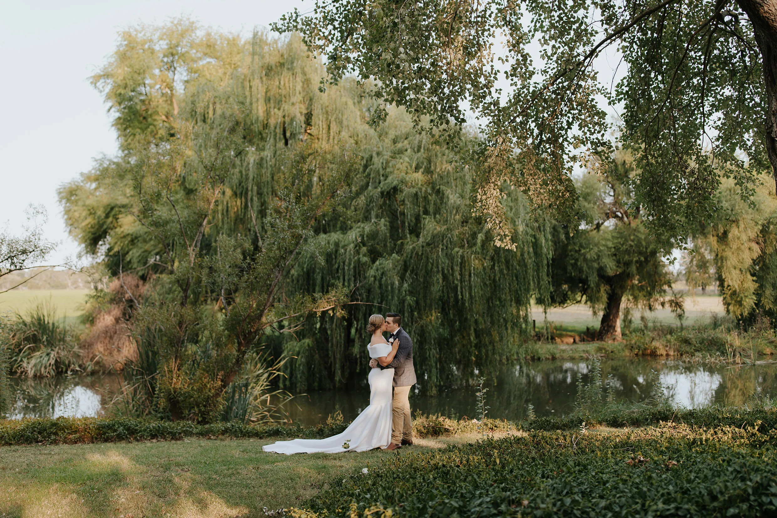 Mewburn Park Garden Wedding Victoria JL_HIGH-RES_686.jpg