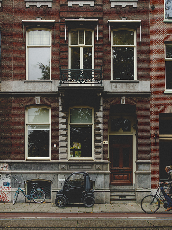 Netherlands_Amsterdam_Apartment_01.png