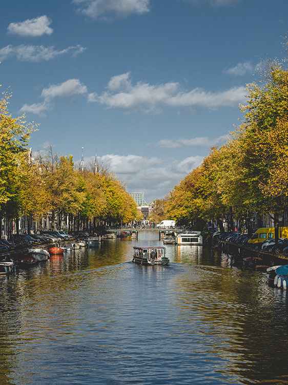 Netherlands_Amsterdam_Canal_02.png