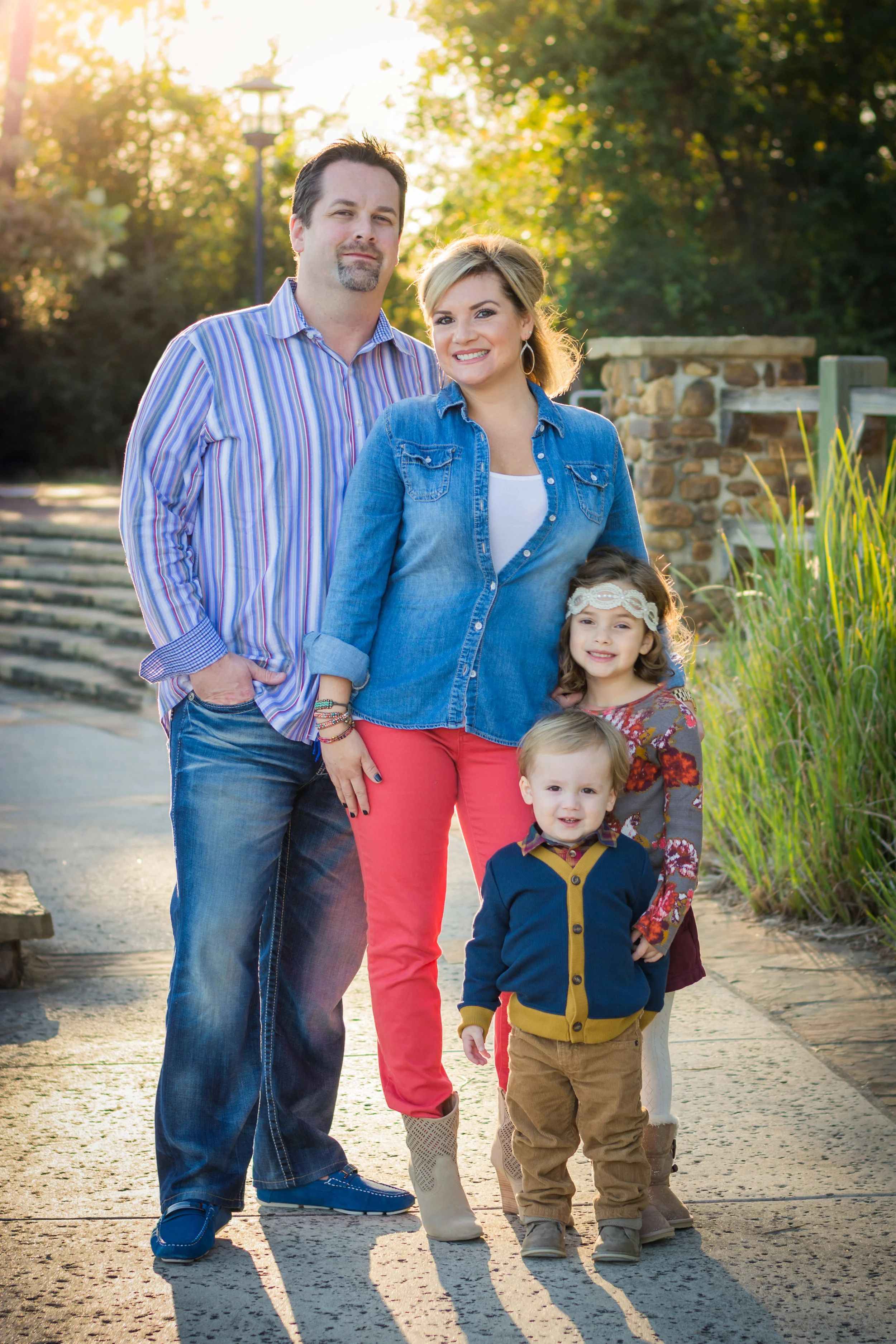 Edwards fam standing-.jpg