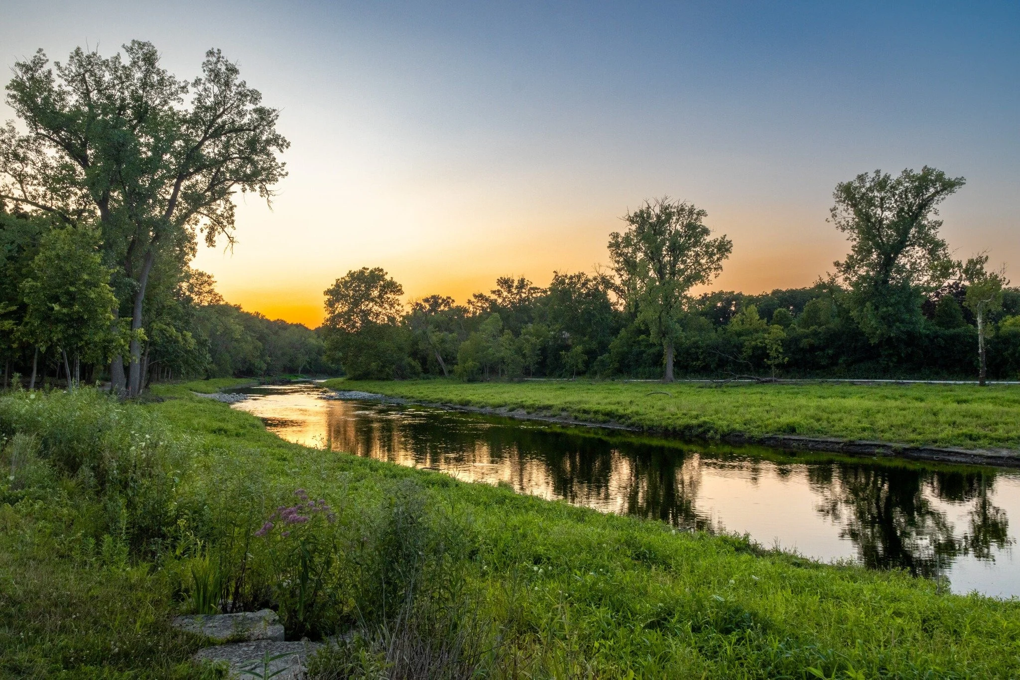 ONLY IN OAK BROOK RETAINS ZAPWATER COMMUNICATIONS AS AGENCY OF RECORD