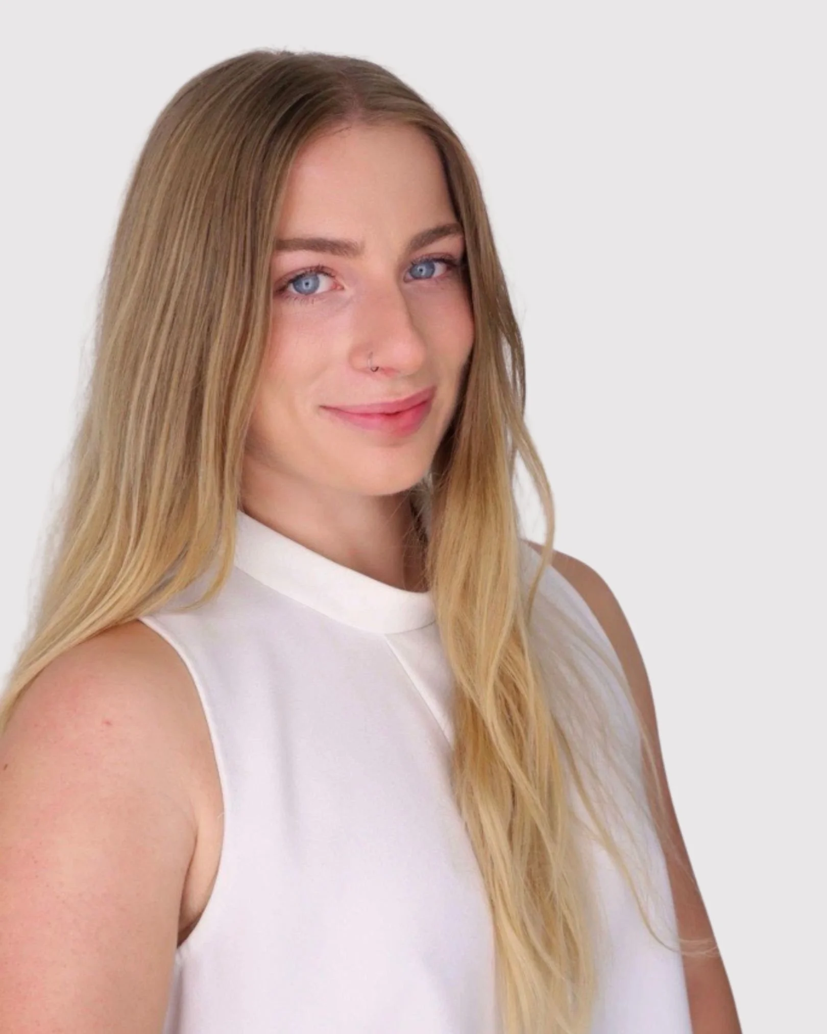 Greta Sabo<br>Assistant Publicist<br>