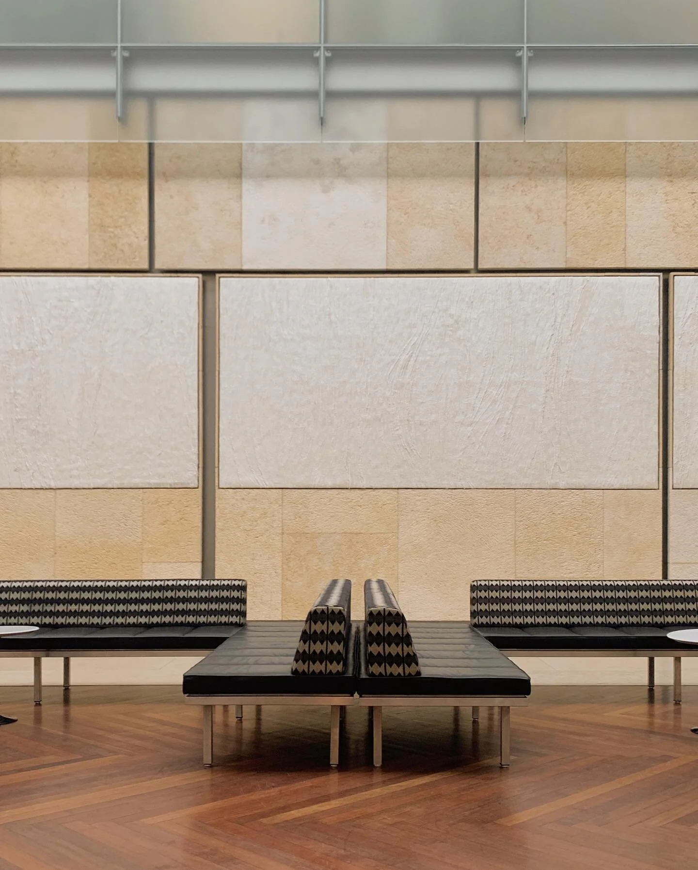 &ldquo;Gallery in a Garden&rdquo;#barnsfoundation #philly #philadelphia #vsco #photography #architecture #interriordesign