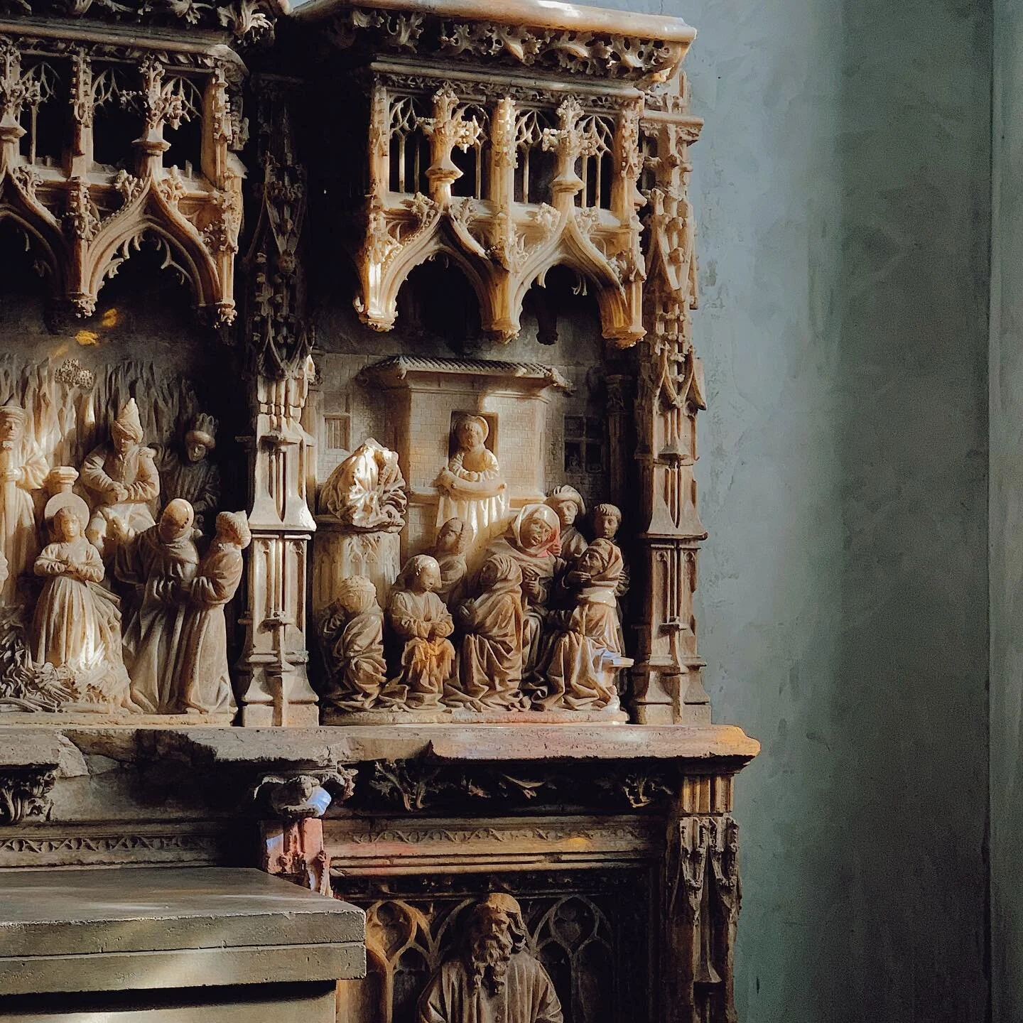 The Solemn Piety of Medieval Times #metcloisters #met #medieval #vsco #photography #newyork