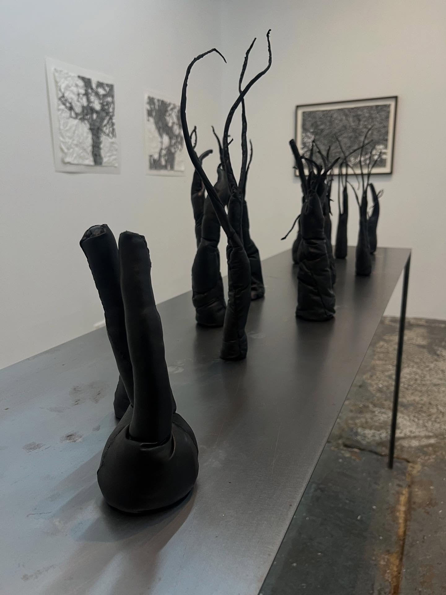 Worth a trip to the country! @stockroomkyneton 

My show alongside the most excellent grandmaster @jasonwaterhouse.art and gorgeous glazings @dearest_clay and all the other wonderful art on show @stockroomkyneton until 10 August 
🖤🖤🖤