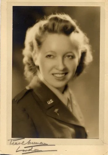 Edith Finnemann Hoey, 1st Lt., Army Nurse Corps