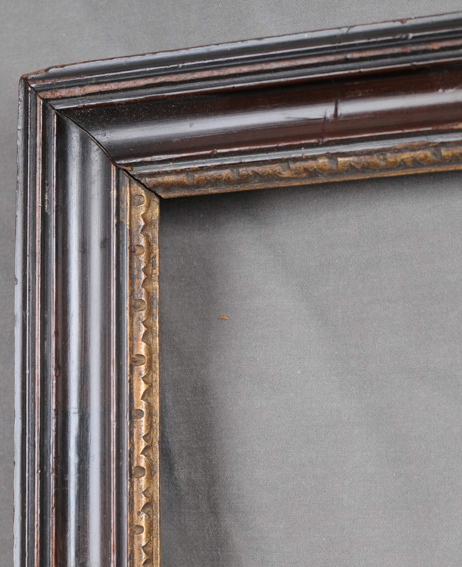 Eighteenth century Darling & Thompson Peartree frame corner detail