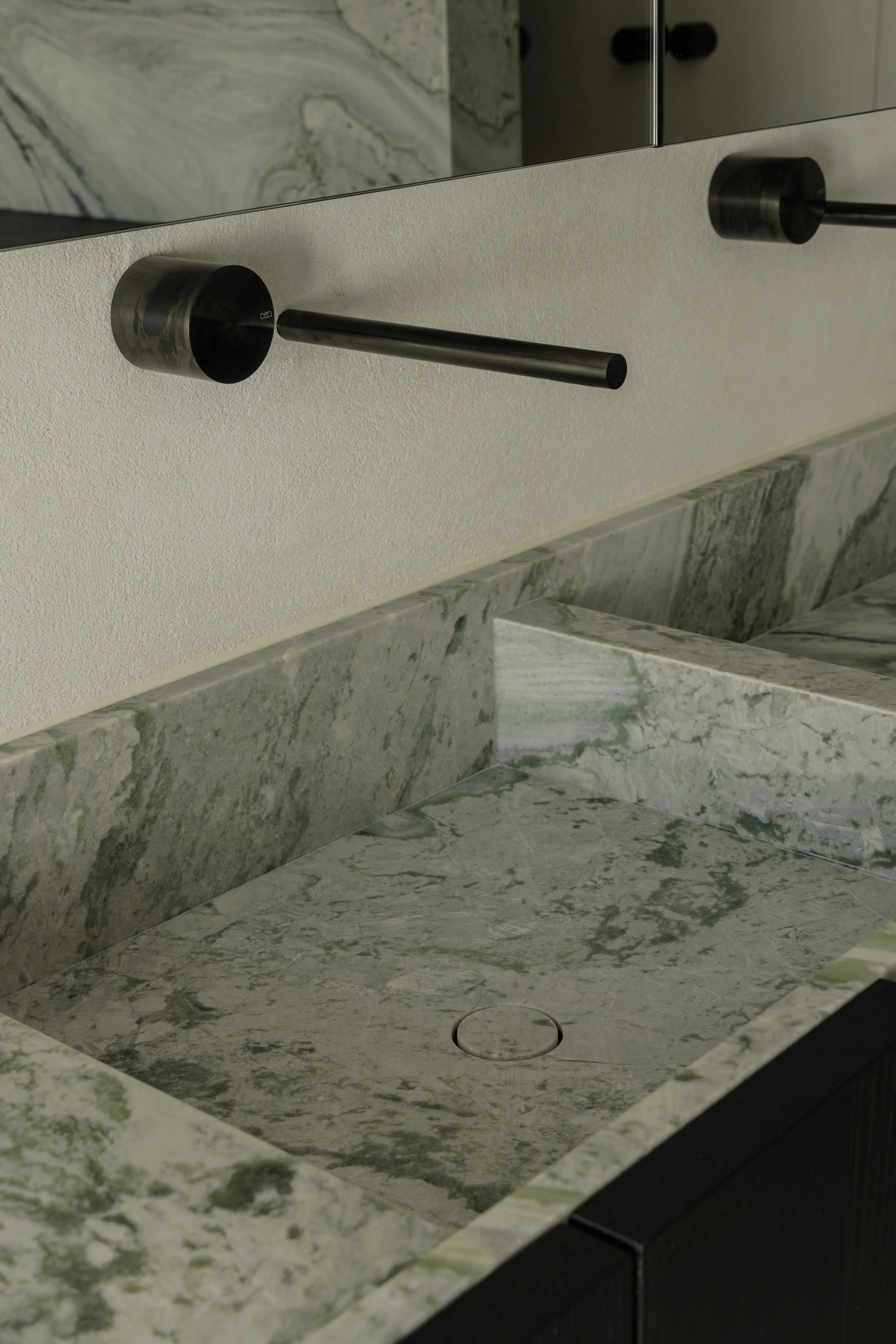 MaximiliaanLefevre_Badkamer_Brugge_HR_009_joachimderous.jpg