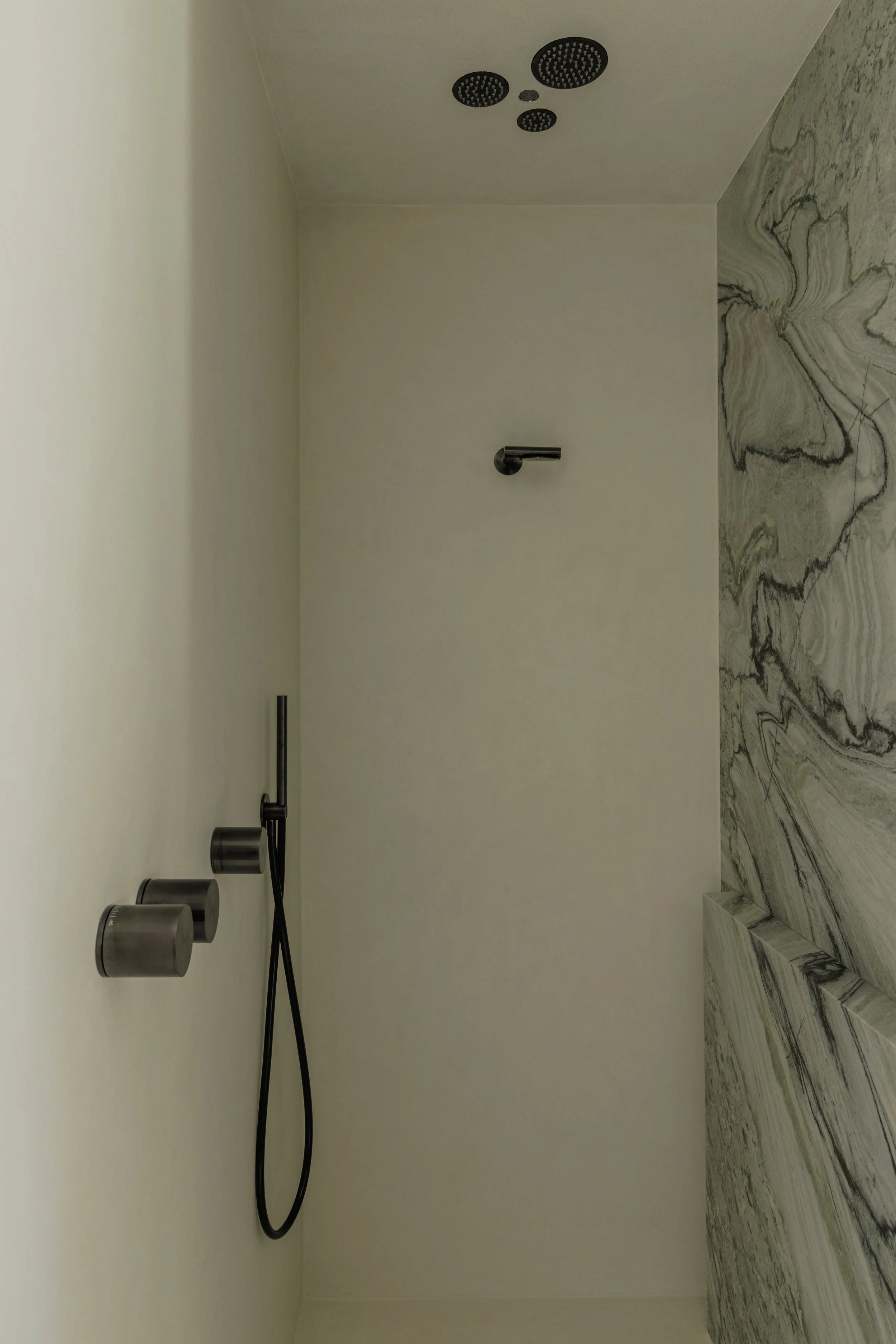 MaximiliaanLefevre_Badkamer_Brugge_HR_018_joachimderous.jpg