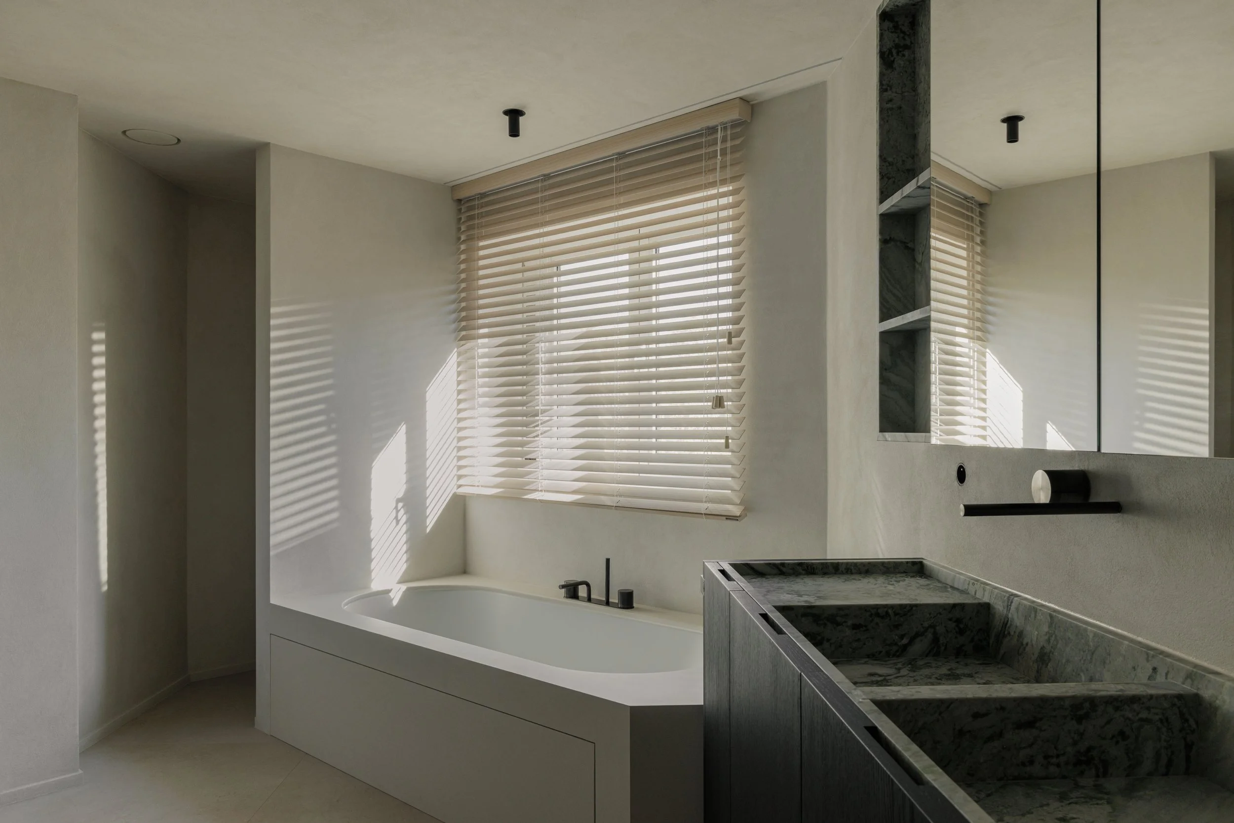 MaximiliaanLefevre_Badkamer_Brugge_LR_021_joachimderous.jpg