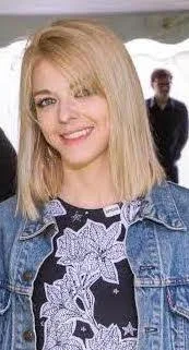 Caroline Nelson.jpg