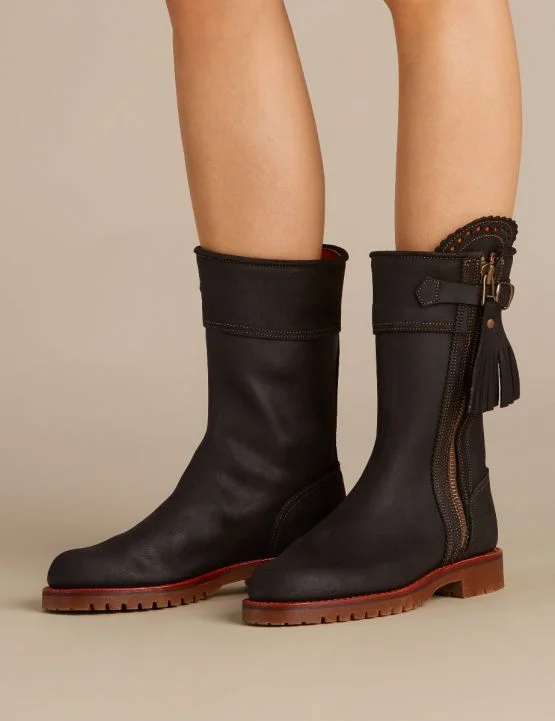 midcalf_tassel_gaucho_boot_-_black_04_1.jpg