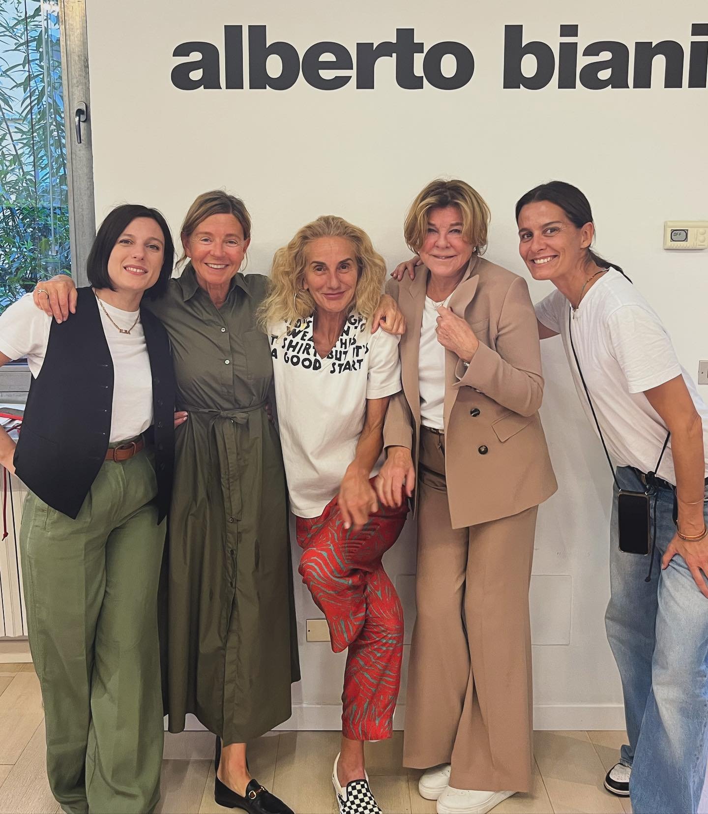 The team at Alberto Biani showroom 🇮🇹 summer 2025 collection - and we loved it 💚🤍❤️ #italianfashion #milanshowroom