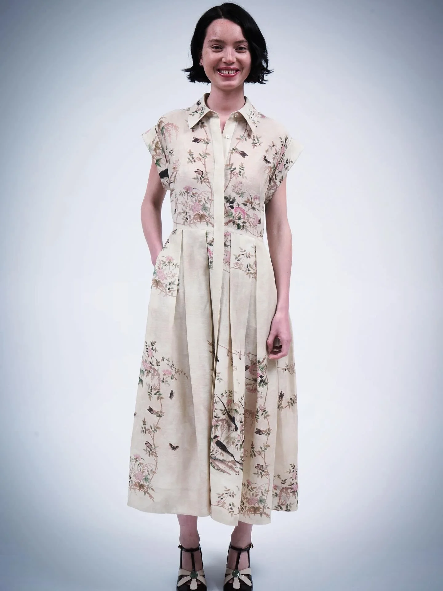 Summer dress in linnen 🌸🌼🌺 &hellip; more in store 🌺 #multibrandstorestockholm 🌺