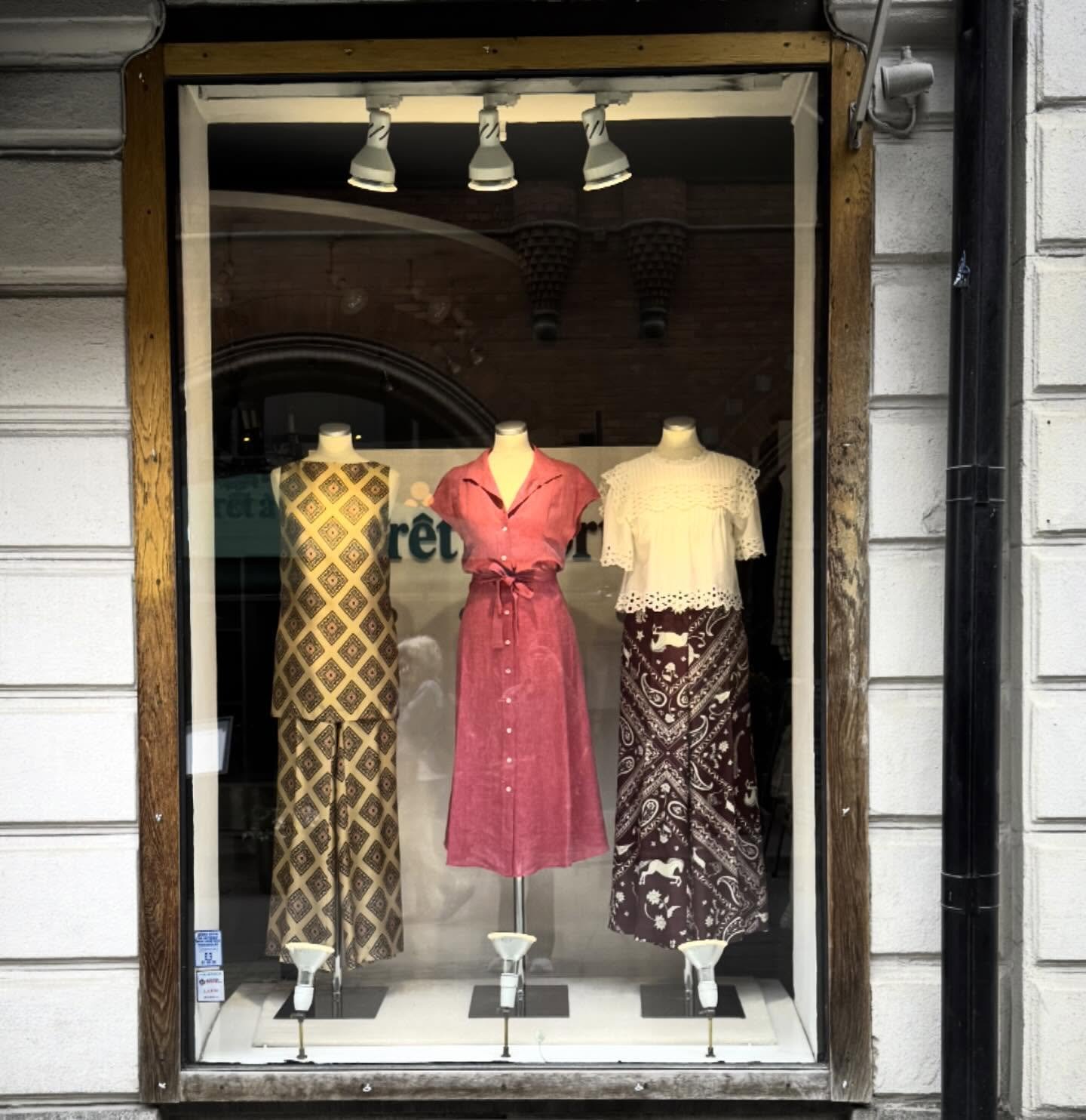 The Monday window 🌺🌼🌸 #multibrandstorestockholm