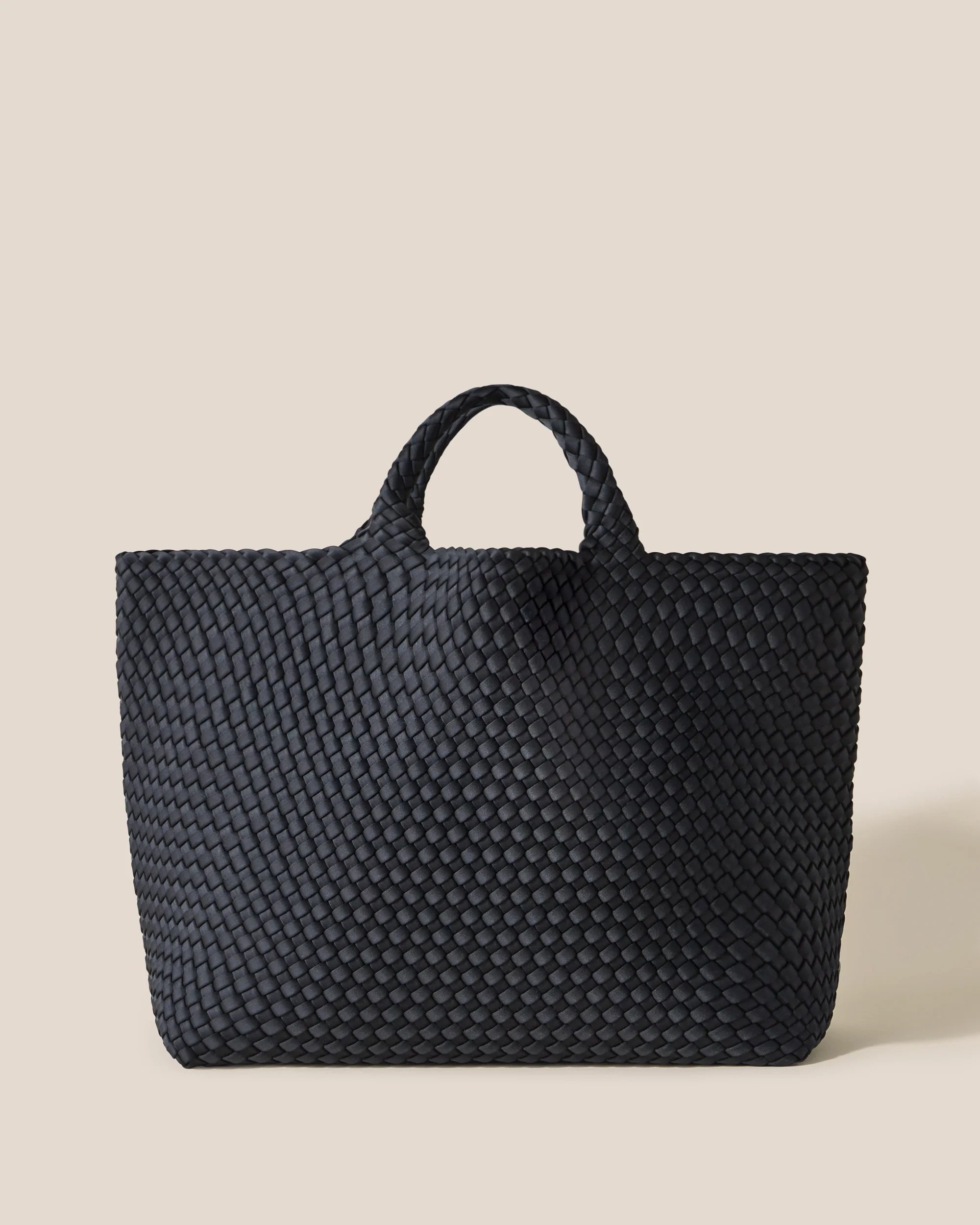 StBarths_Large_Tote_Solid_Onyx_SN03014LD_Main.jpg