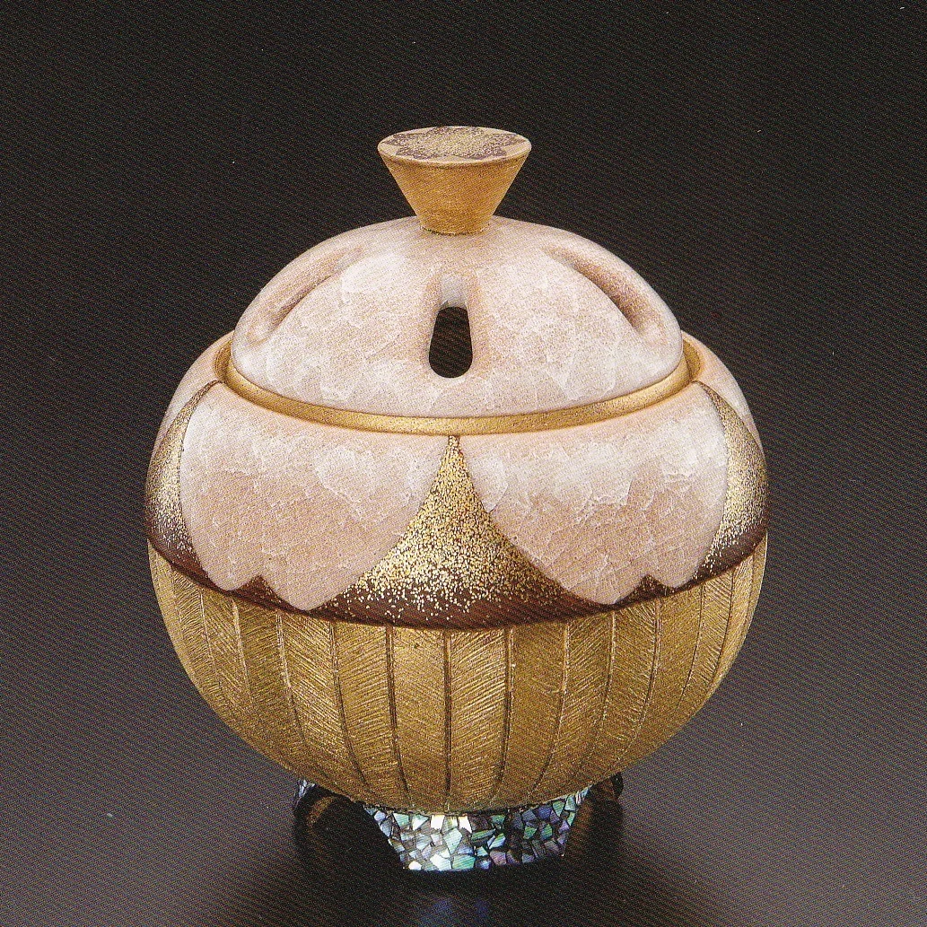 岡山高大・加藤友理　陶to漆二人展