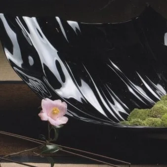 井川健　坂井直樹　二人展　－漆・花・鉄ー