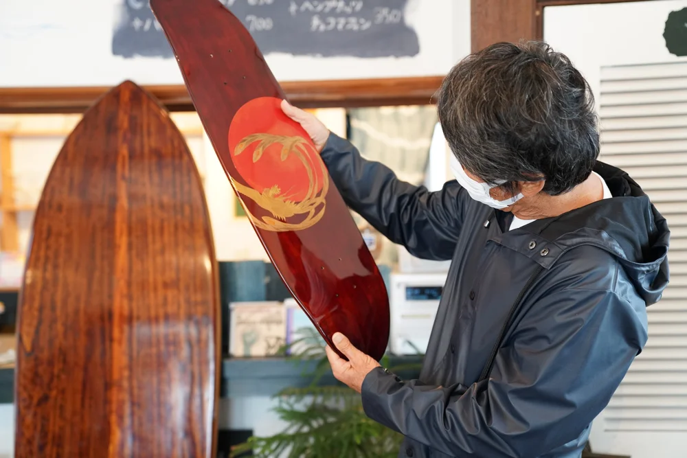 サーフボードと工芸をつなぐ旅 in 四国 — うるしのいっぽ