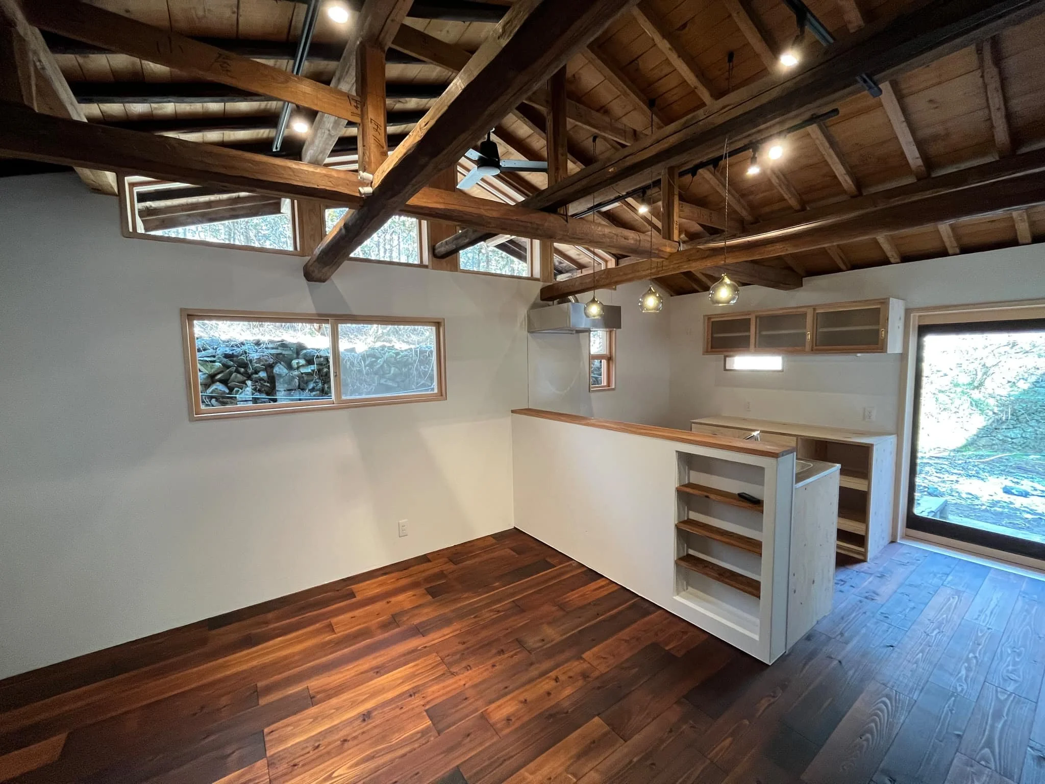 徳島県H邸拭き漆の床