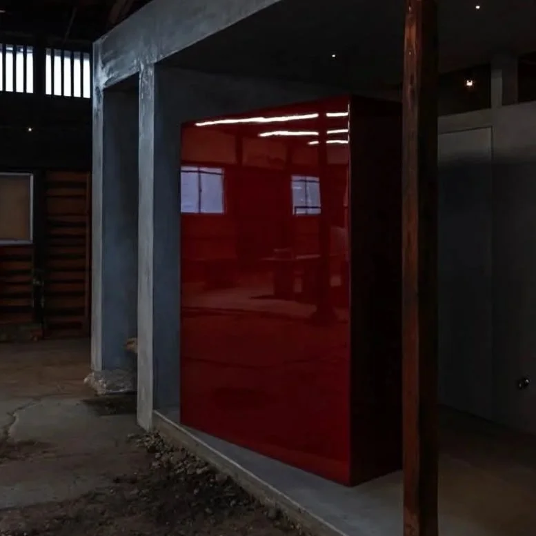 朱漆の圧倒的な存在感ーセレクトショップStactileー