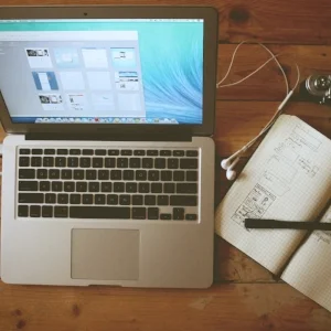 apple-camera-desk-office.jpg