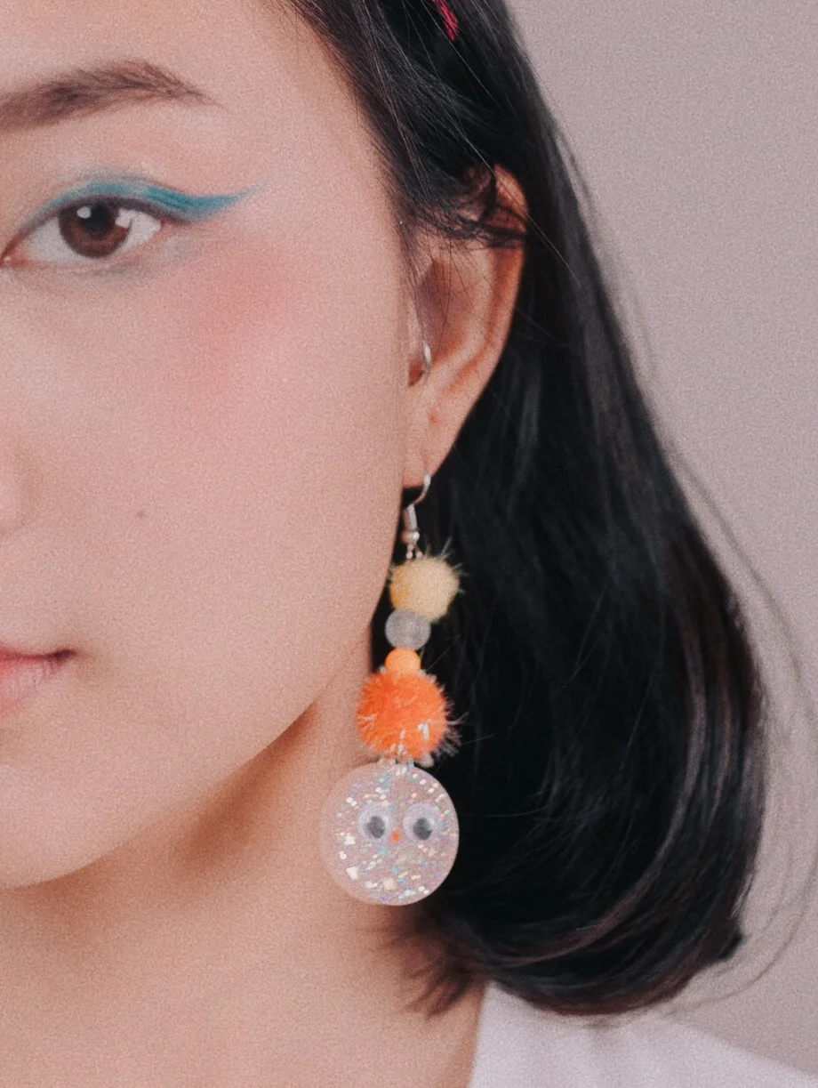 Asymmetrical Weirdos