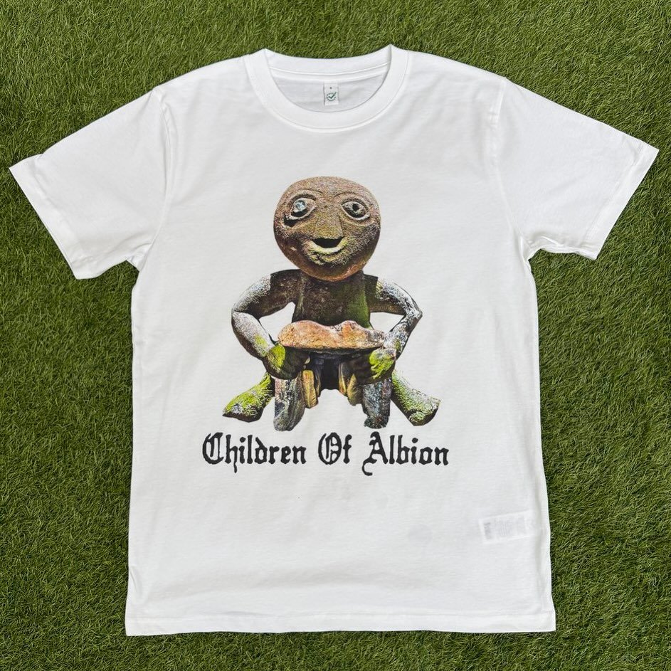 Selling fast. Not many left. Link in bio&hellip;.. https://www.benedge.co.uk/shop-new

#benedge #sheelanagig #artmerch #childrenofalbion #solstice