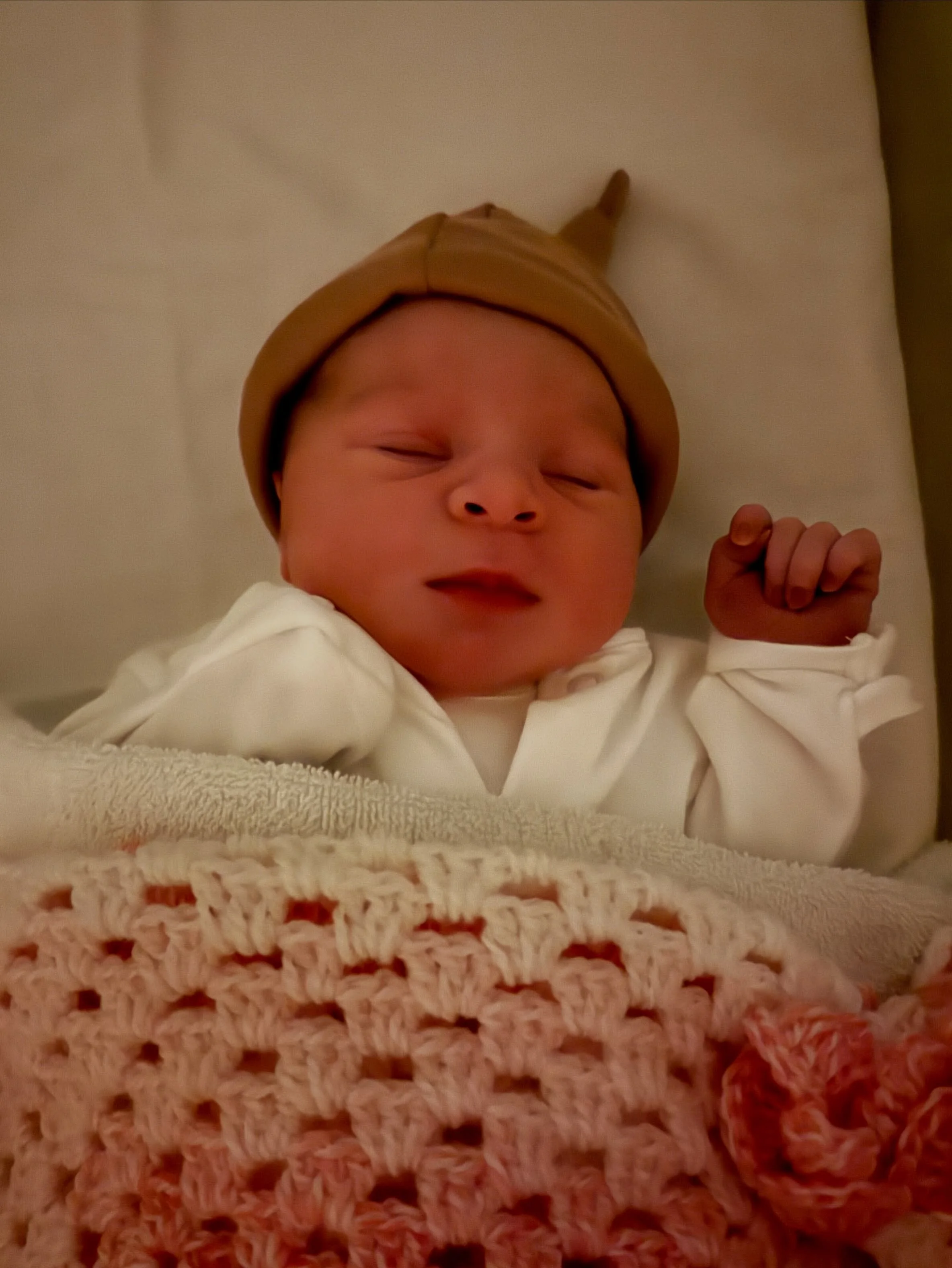 Welcome to the world Isabella Violet Edge, born at 2:35 this morning! She&rsquo;s absolutely perfect and so is my wife @rose_inwonderland ❤️❤️❤️❤️❤️❤️❤️