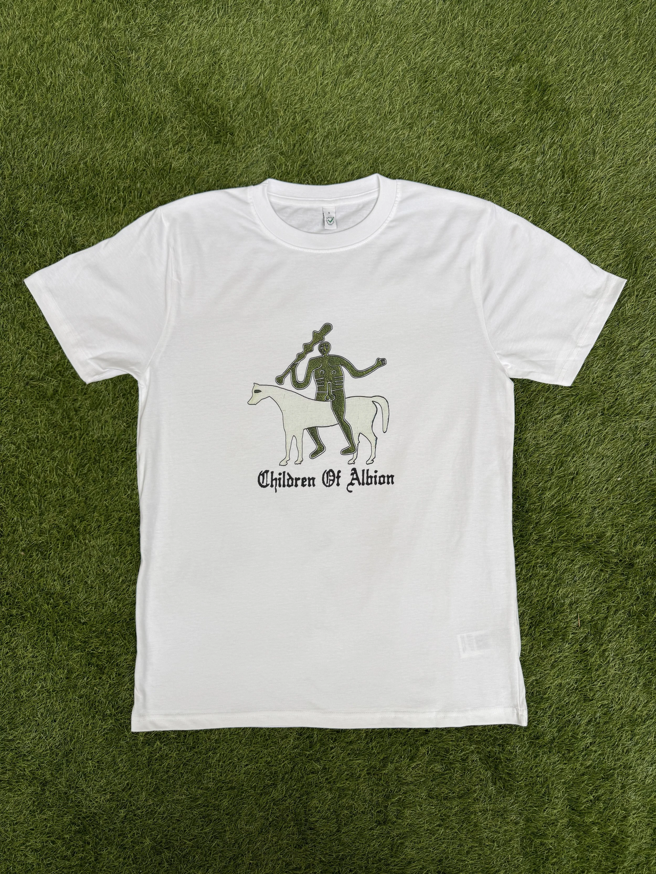 CERNE ABBAS GIANT, CHILDREN OF ALBION, WHITE UNISEX T-SHIRT