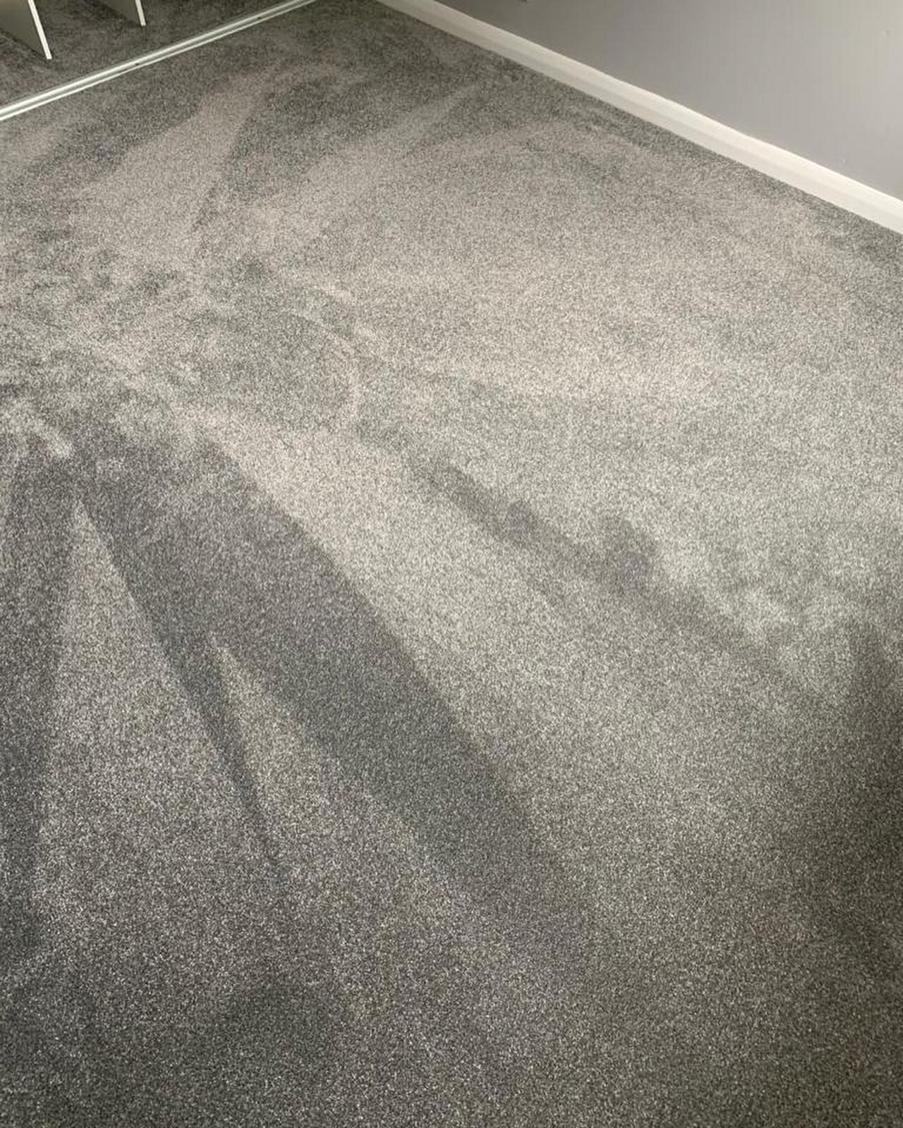 Primo Grande Carpet by @cormarcarpets in colour &lsquo;Shadow&rsquo; supplied and fitted. 

Get in touch for an appointment at our showroom or the comfort of your own home. We provide a free measuring service and no obligation quote. 

#ldfflooring #