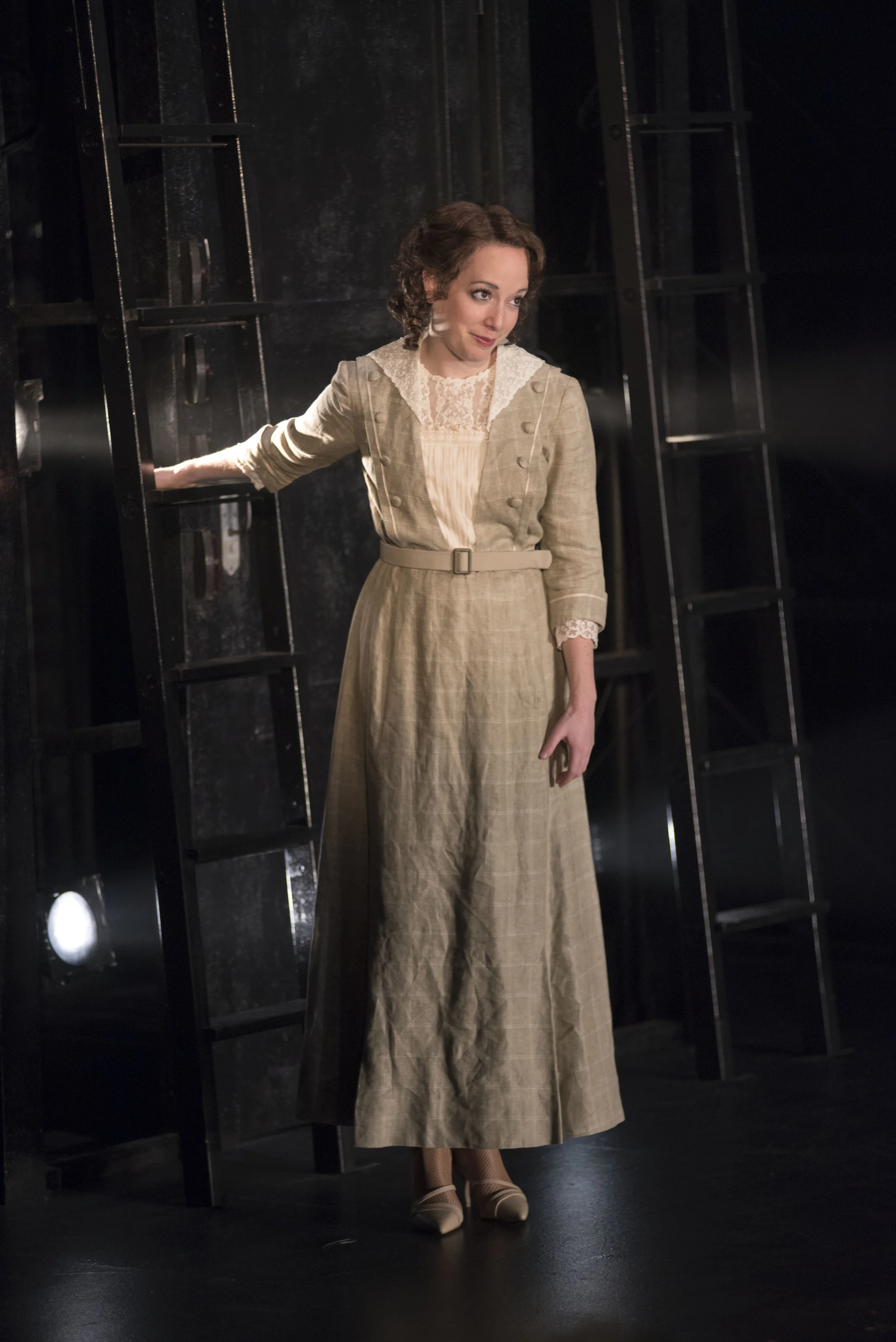 9362 Gabi Epstein FUNNY GIRL (Photo by Andrée Lanthier).jpg