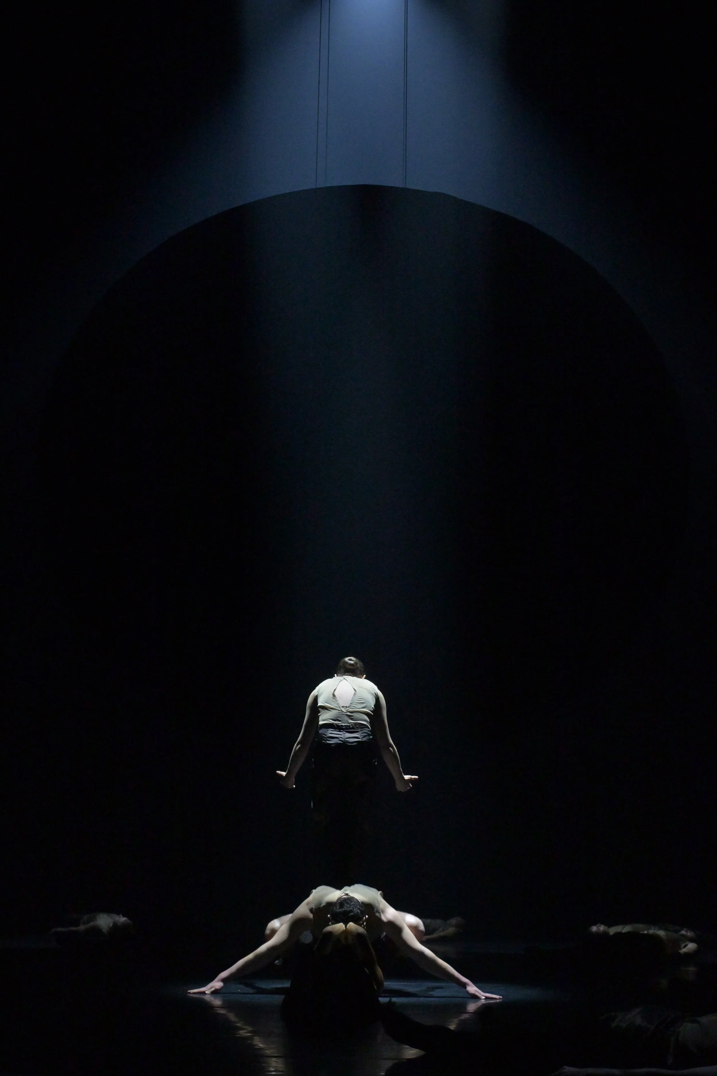 Artists of Ballet BC in CAELUM by Fernando Hernando Magadan. Photo by Michael Slobodian__3.jpeg