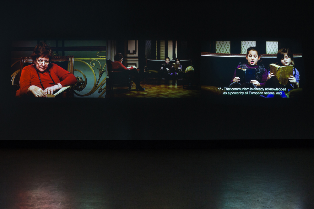 © Gabriela Golder, Conversation Piece (2012). Exhibition view. Photo: Marilou Crispin.