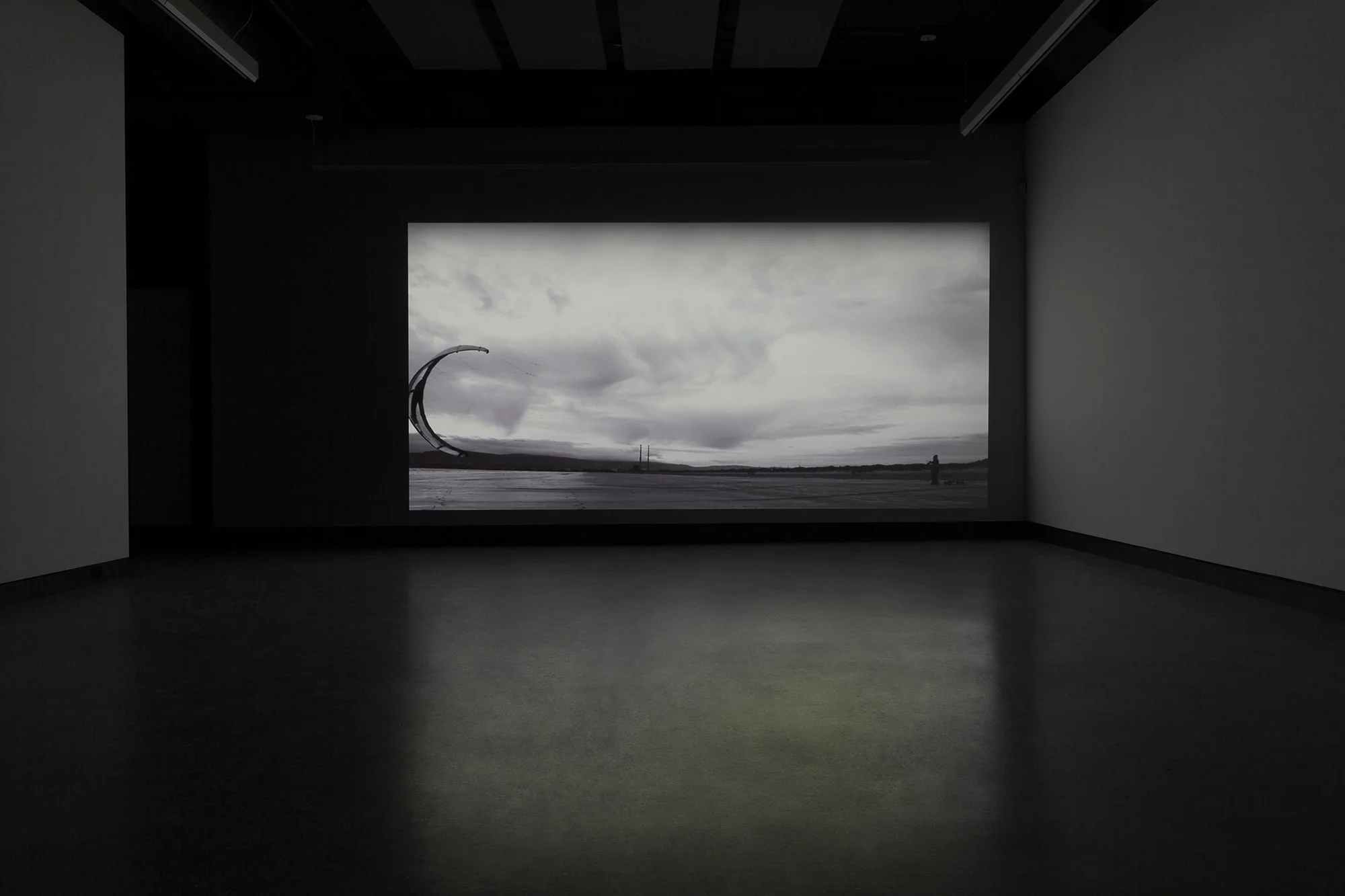 © Damir Očko, We saw nothing but the uniform blue of the Sky (sirens for voice and sounds) (2012). Exhibition view. Photo: Marilou Crispin.