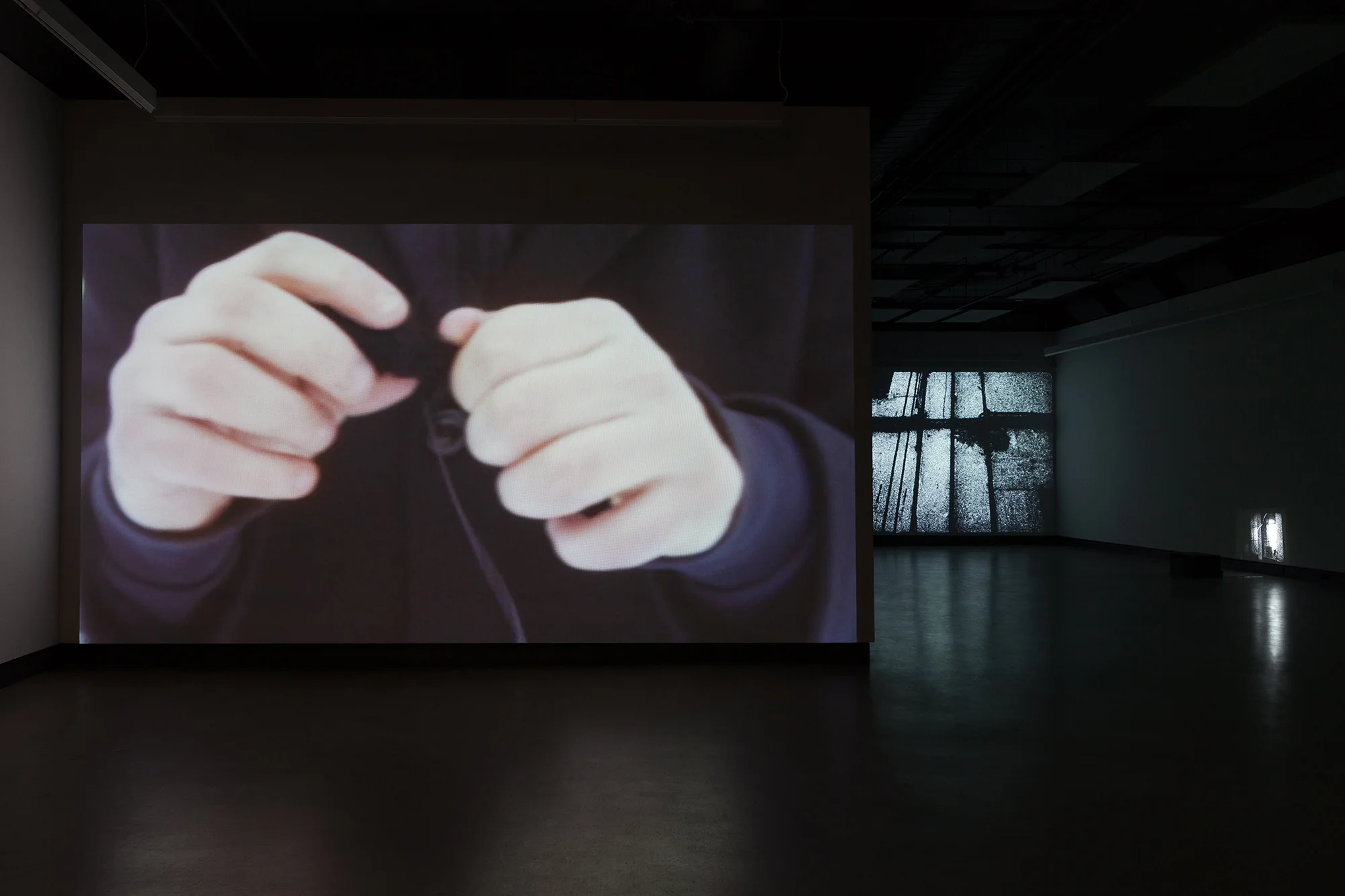 © Exhibition view, Ismaïl Bahri + James Benning + Ralitsa Doncheva + Miriam Sampaio (2018). Photo: Marilou Crispin.