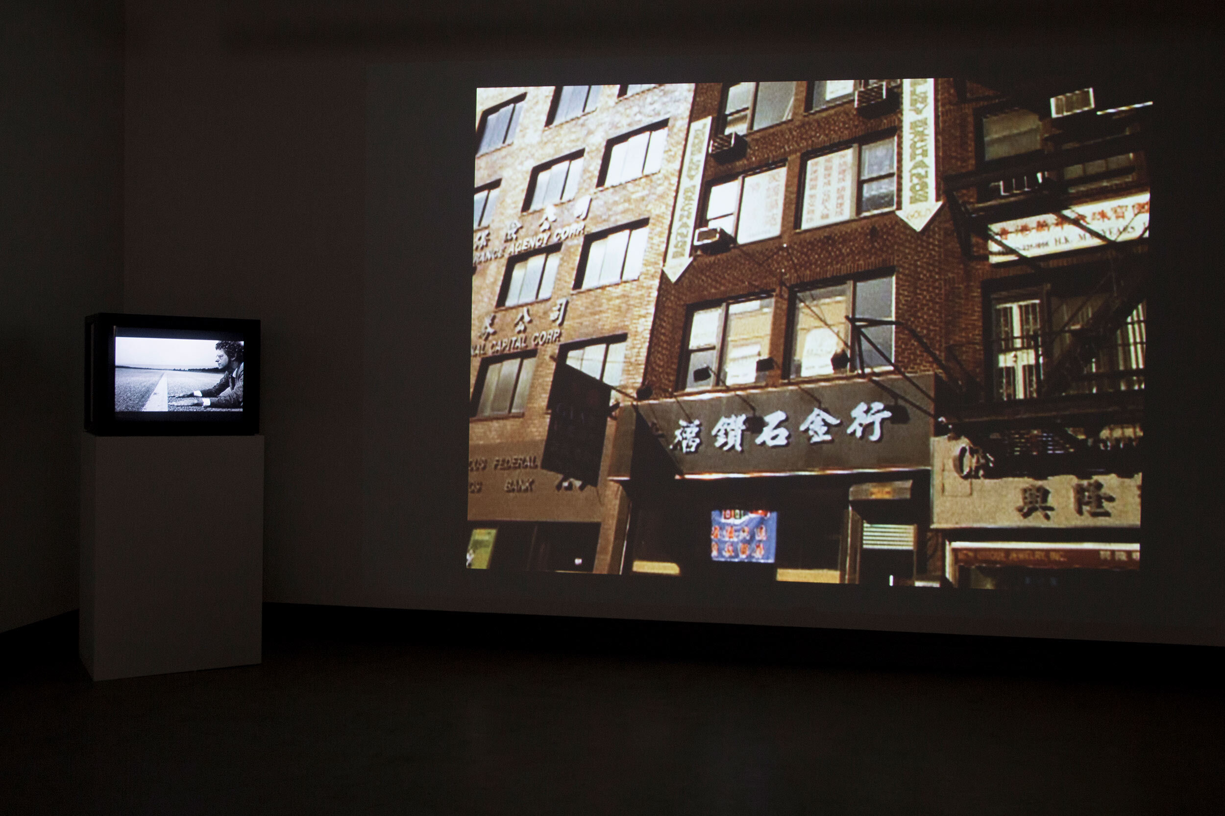  © Installation view of the exhibition  D’un discours qui ne serait pas du semblant/Actors, Networks, Theories , Dazibao, 2014. Photo: Sara A. Tremblay. 