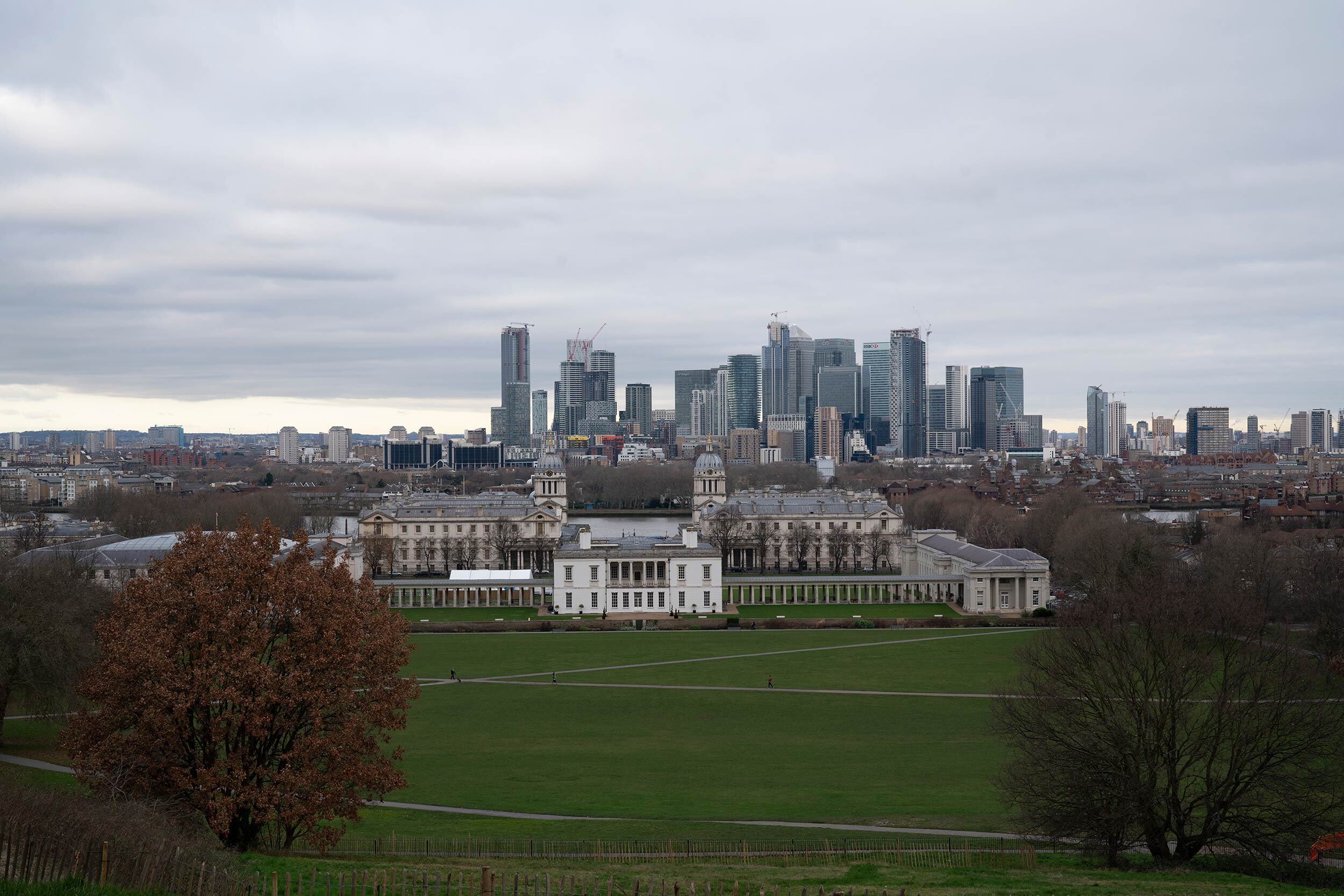  © research image (2020) for  La Ménagerie , Canary Wharf in front of Greenwich. Photo credit : Geneviève Chevalier. 
