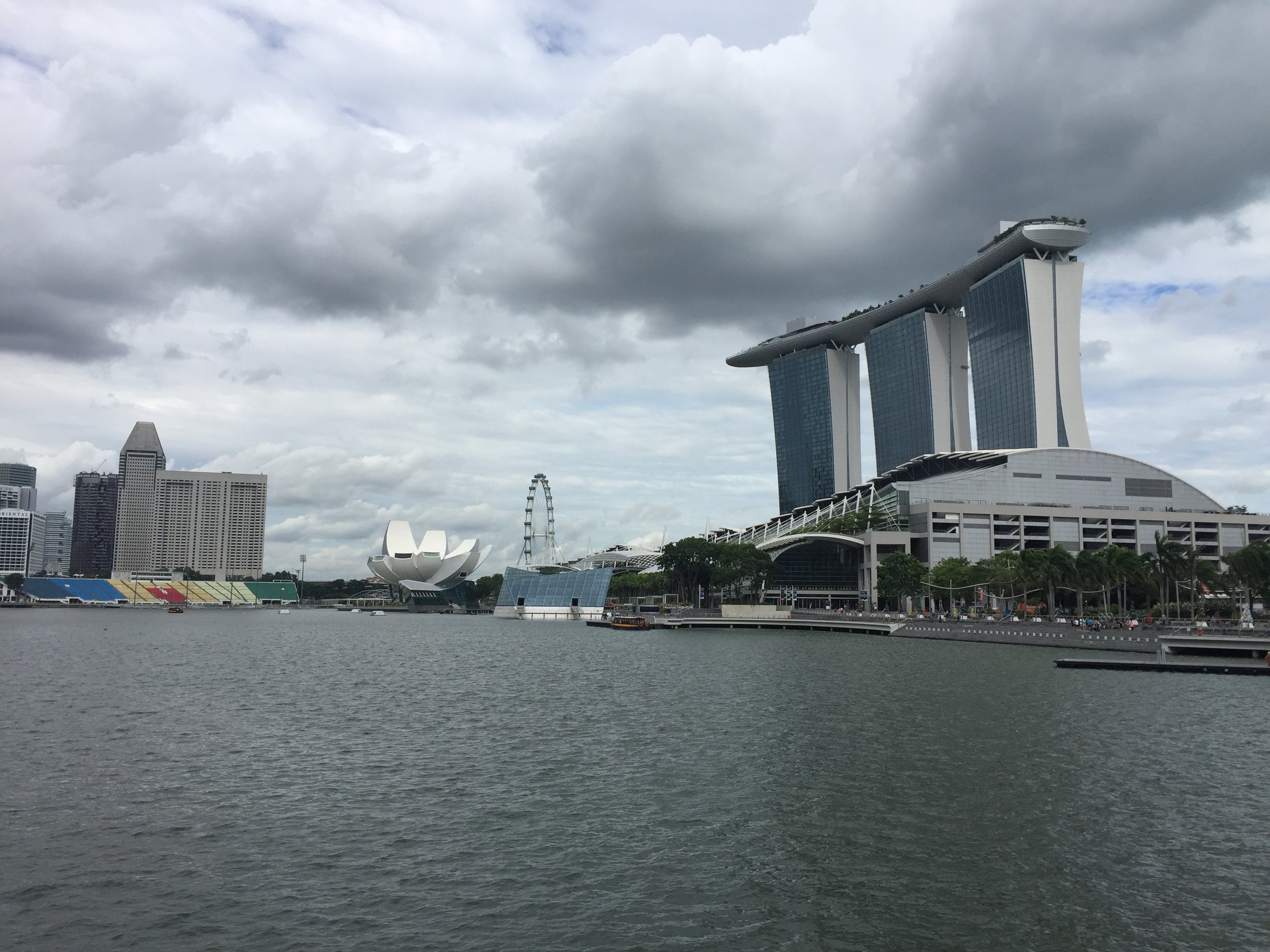 The Marina Bay Sands building and observation deck.