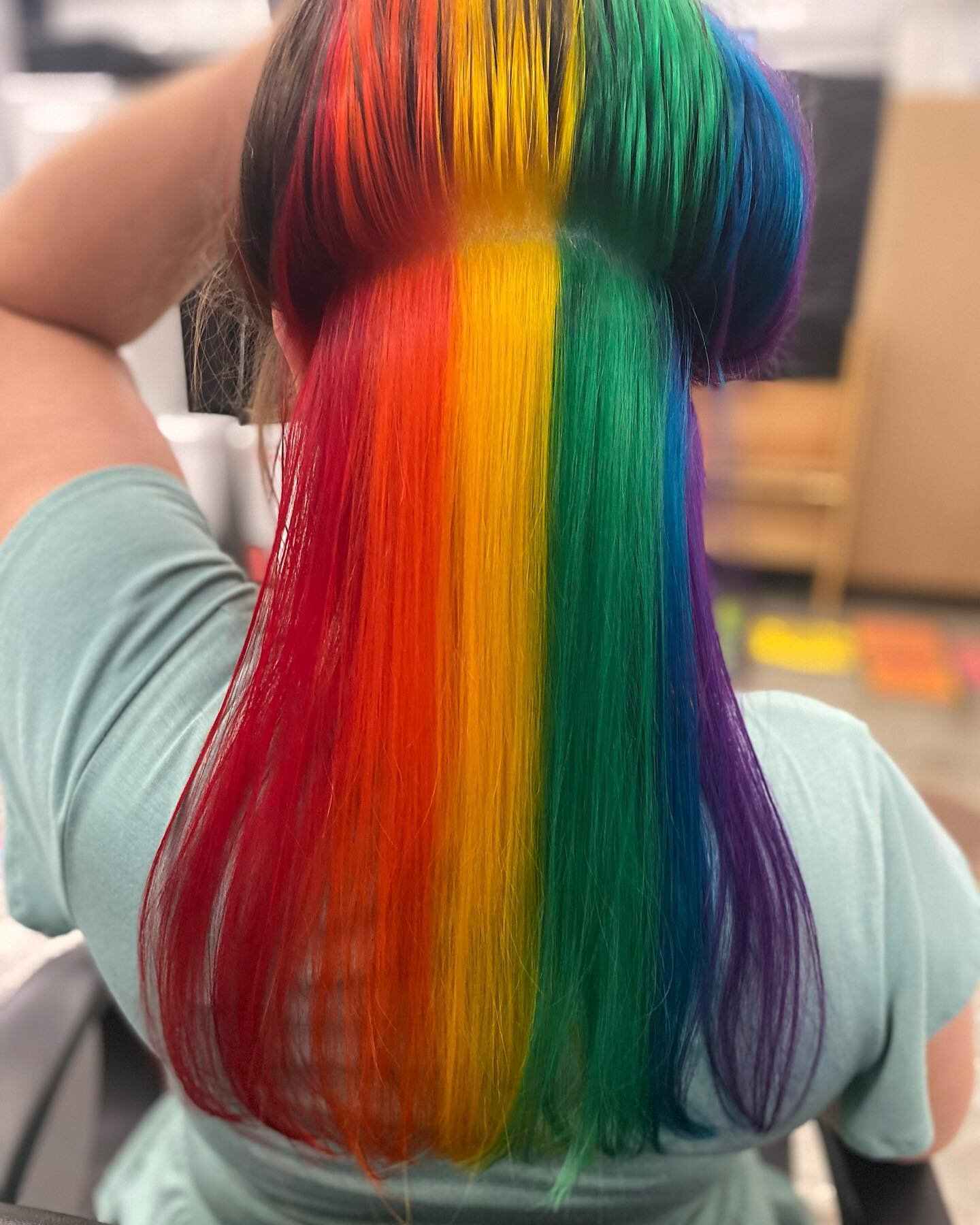 It&rsquo;s been a while since I posted a rainbow!! 
Hairs by @kristinleigh099 
We&rsquo;re gay and flying hair rainbow flags all day every day here at Hair Color Art 
But some rainbow hair that happens during pride month is something special. 
.
.
#r