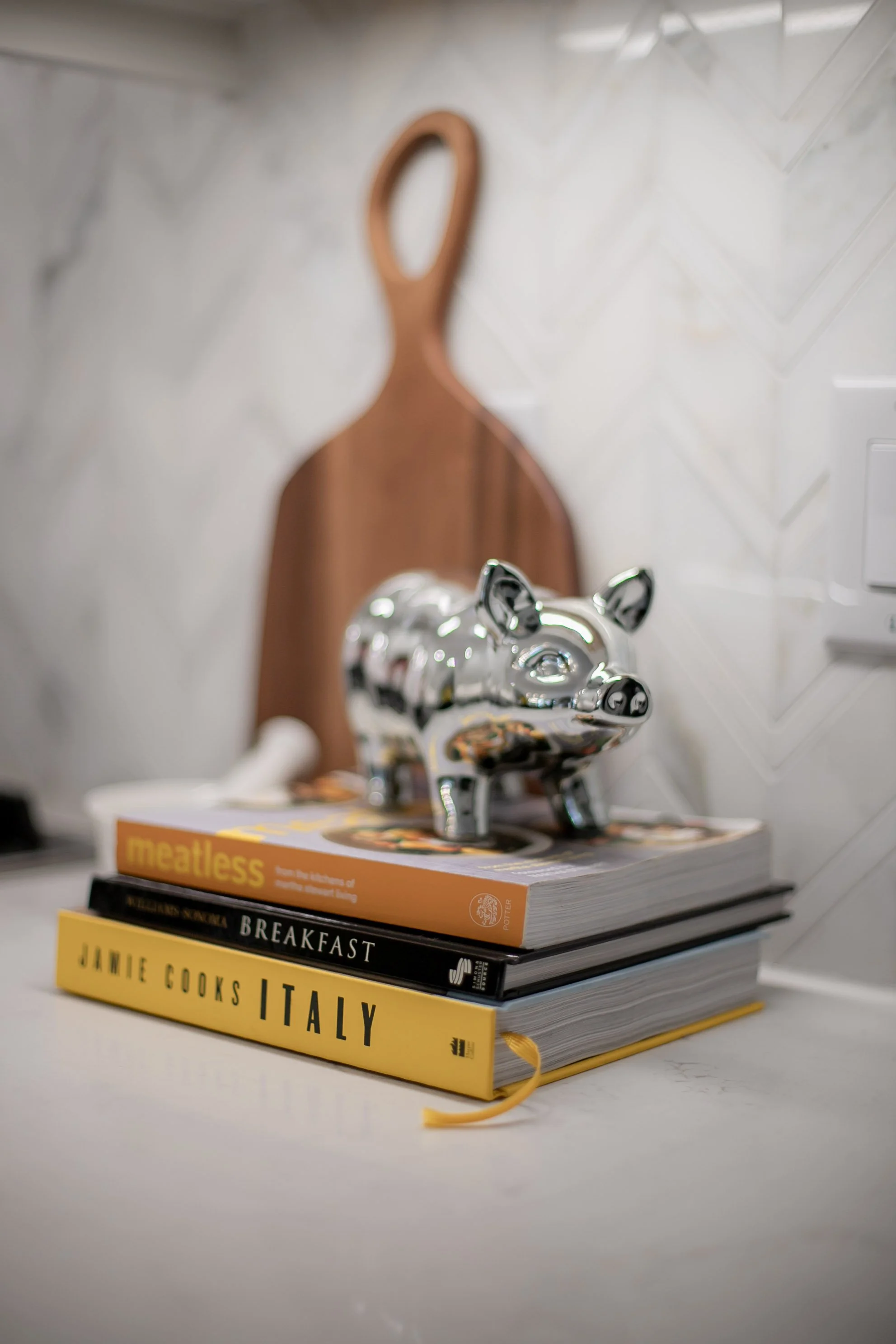 Eco-Friendly Home Refresh: 5 Budget-Friendly Sustainable Decorating Tips