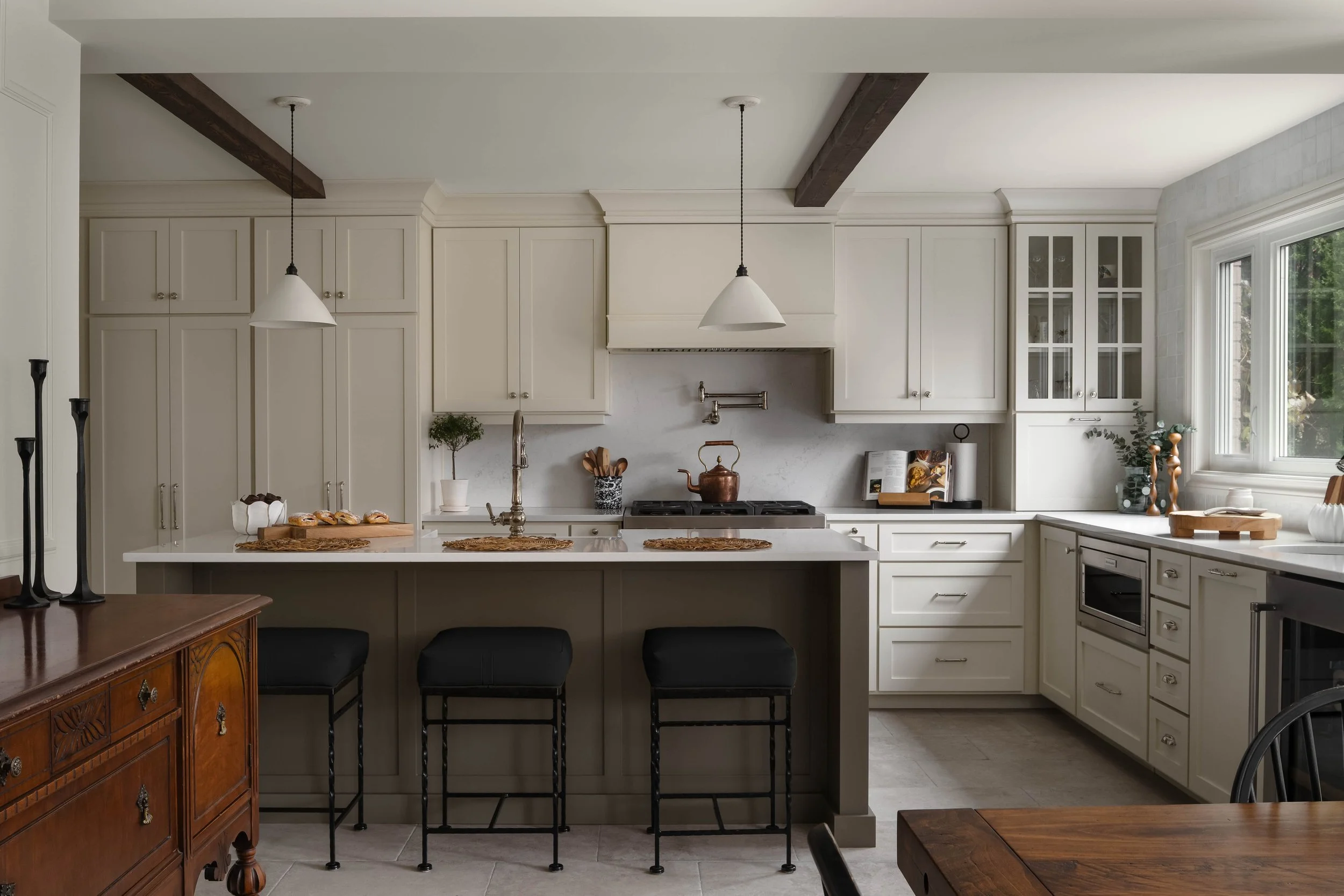 How to Hire an Interior Designer that Works for You