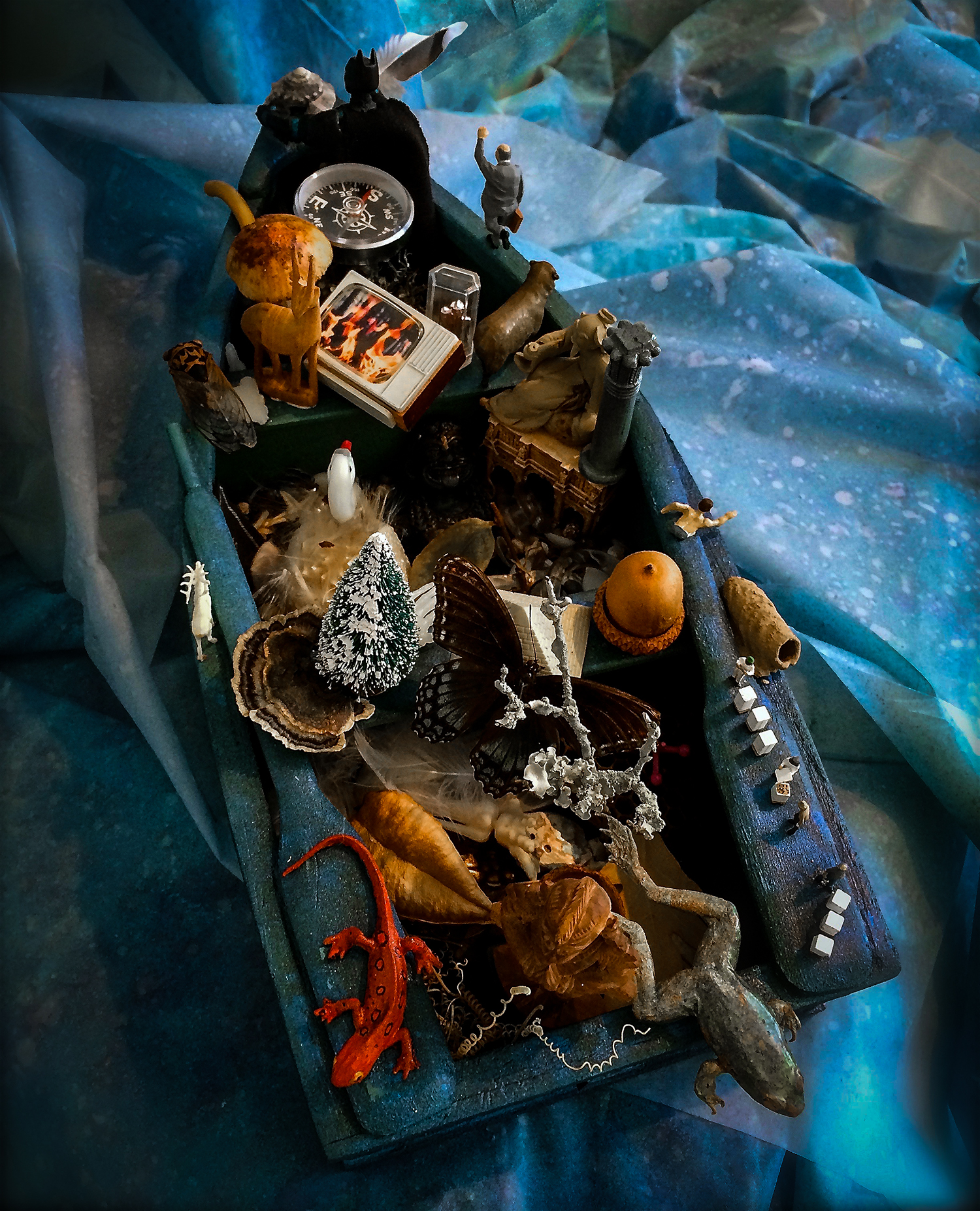 The 10,000 Things_boat