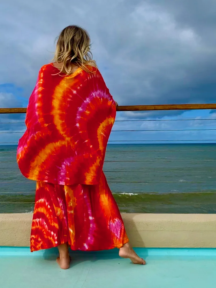 Hideaways Beach Cover-up in Hibiscus  Moloaa Mama
