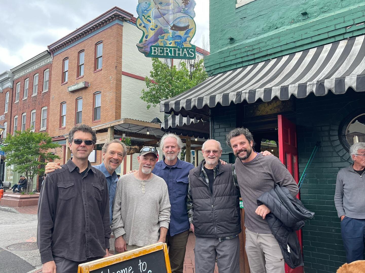 Concert in Towson, MD tonight!  Fun time in Baltimore so far. Rehearsal with Manuel Barrueco&rsquo;s excellent Peabody guitar ensemble. Lunch at the one and only &ldquo;Bertha&rsquo;s Mussels&rdquo; with owner Tony Norris.